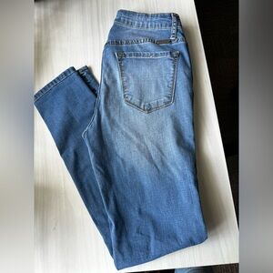 Kancan women’s skinny jeans, size 7 (27).